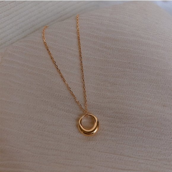 NEW Yellow Gold Round Pendant Chain Necklace - Picture 3 of 11